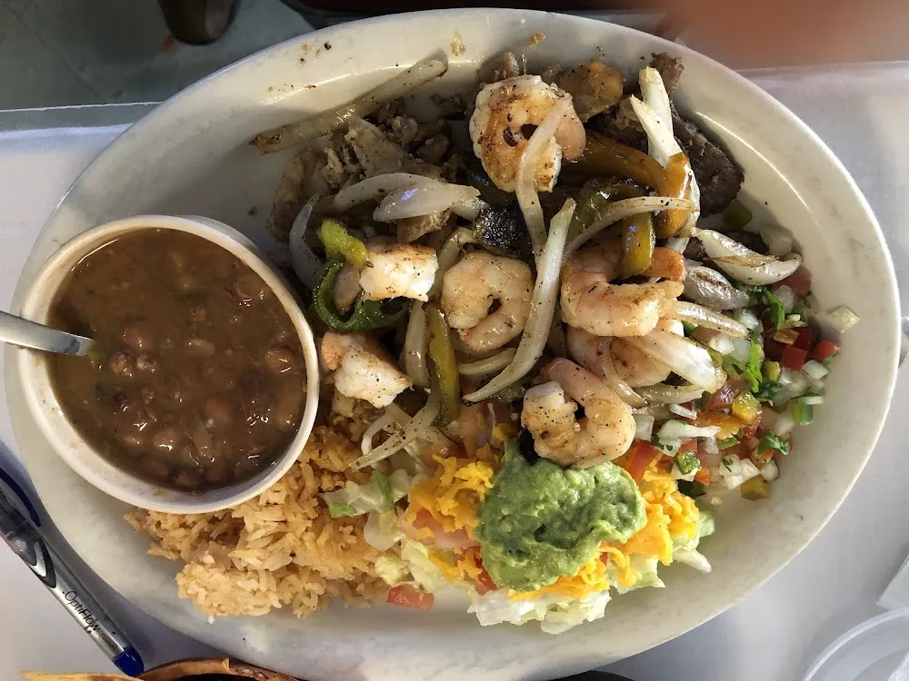 Shrimp Fajita Salad